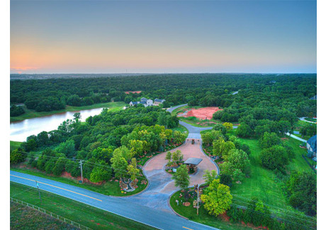 Działka na sprzedaż - 7033 James Creek Trail Edmond, Usa, 11 408 m², 262 500 USD (1 068 375 PLN), NET-102955728