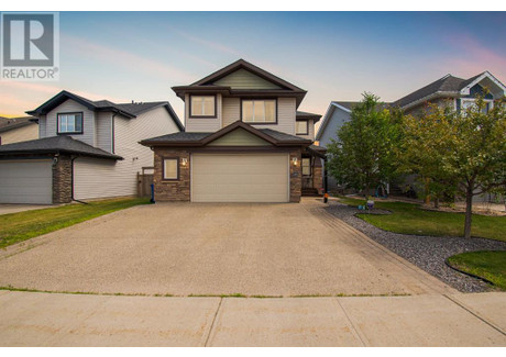 Dom na sprzedaż - 205 Diamondstone Ridge Fort Mcmurray, Kanada, 161 m², 456 204 USD (1 747 263 PLN), NET-100910164