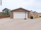 Dom na sprzedaż - 201 Ward Crescent Fort Mcmurray, Kanada, 204 m², 459 914 USD (1 761 470 PLN), NET-100910394