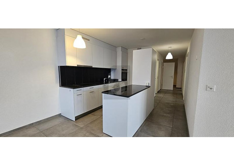 Mieszkanie do wynajęcia - Fribourg, Szwajcaria, 87 m², 2243 USD (9195 PLN), NET-103209639