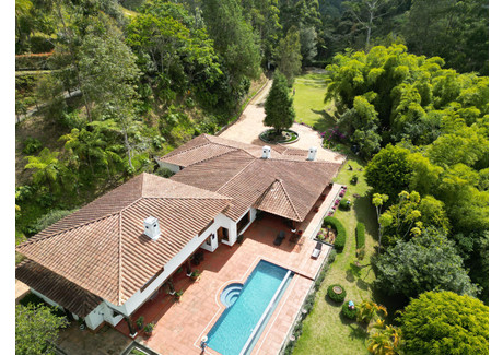 Dom na sprzedaż - 4G6H+3Q, Retiro, Antioquia, Colombia Retiro, Kolumbia, 700 m², 890 000 USD (3 426 500 PLN), NET-99206266