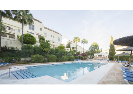 Dom na sprzedaż - Plaza de la Victoria, Marbella, Hiszpania, 191 m², 427 744 USD (1 676 756 PLN), NET-101450347