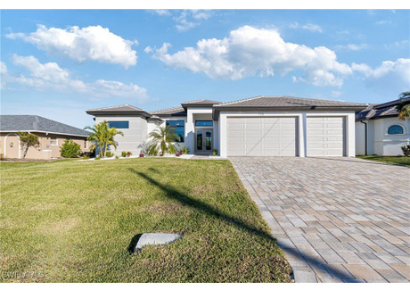 Dom na sprzedaż - 115 NW 39th Avenue Cape Coral, Usa, 223,9 m², 1 299 000 USD (5 286 930 PLN), NET-102489664