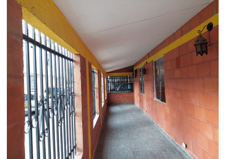 Dom na sprzedaż - Cra 37 #19a-37, Manuela Beltran, Candelaria, Valle del Cauca, Colombia Candelaria, Kolumbia, 124 m², 49 458 USD (193 874 PLN), NET-101381715