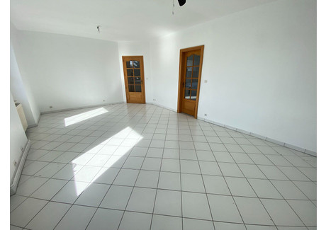 Mieszkanie na sprzedaż - Cernay, Francja, 58 m², 119 870 USD (497 461 PLN), NET-103140779