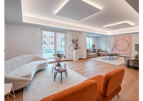 Mieszkanie na sprzedaż - Madrid, Hiszpania, 379 m², 3 750 481 USD (15 339 465 PLN), NET-101584276