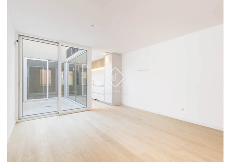 Mieszkanie na sprzedaż - Barcelona, Hiszpania, 106 m², 938 460 USD (3 838 302 PLN), NET-102164272