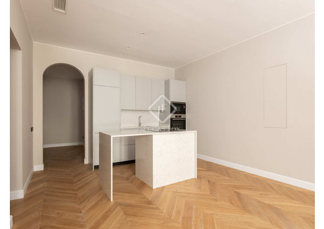 Mieszkanie na sprzedaż - Barcelona, Hiszpania, 82 m², 815 519 USD (3 131 595 PLN), NET-98357062