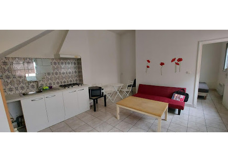 Mieszkanie na sprzedaż - Nimes, Francja, 32 m², 71 922 USD (298 477 PLN), NET-103140539