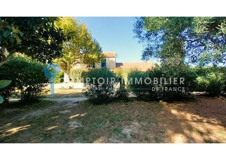 Dom na sprzedaż - Boulbon, Francja, 600 m², 1 101 843 USD (4 231 075 PLN), NET-92521699