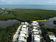 Dom na sprzedaż - 124 Bahama Rd Key Largo, Usa, 204,85 m², 2 350 000 USD (9 259 000 PLN), NET-98117356