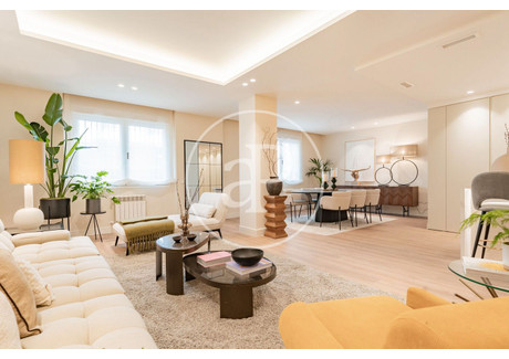Mieszkanie na sprzedaż - Madrid Capital, Hiszpania, 259 m², 2 433 661 USD (9 710 309 PLN), NET-96782027