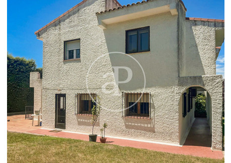 Dom na sprzedaż - Boadilla Del Monte, Hiszpania, 350 m², 1 058 316 USD (4 328 514 PLN), NET-99923145