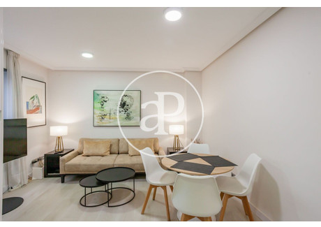 Mieszkanie na sprzedaż - Madrid Capital, Hiszpania, 68 m², 529 158 USD (2 164 257 PLN), NET-93062155