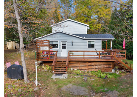 Dom na sprzedaż - 91 Ch. du Lac-à-l'Île, Gracefield, QC J0X1W0, CA Gracefield, Kanada, 144 m², 275 826 USD (1 130 889 PLN), NET-101279859