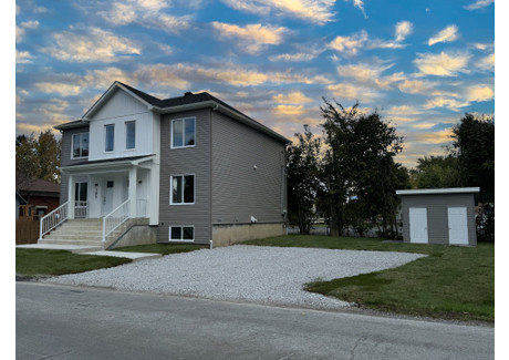 Dom na sprzedaż - 186A-186B Rue Champagnat, Henryville, QC J0J1E0, CA Henryville, Kanada, 304 m², 448 117 USD (1 859 687 PLN), NET-101063111