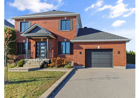 Dom na sprzedaż - 517 Rue des Bégonias, Salaberry-de-Valleyfield, QC J6S6T5, CA Salaberry-De-Valleyfield, Kanada, 107 m², 456 662 USD (1 858 615 PLN), NET-101798266