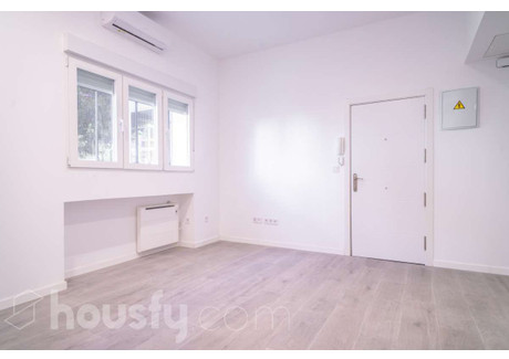 Mieszkanie do wynajęcia - Madrid, Hiszpania, 30 m², 864 USD (3535 PLN), NET-98750338