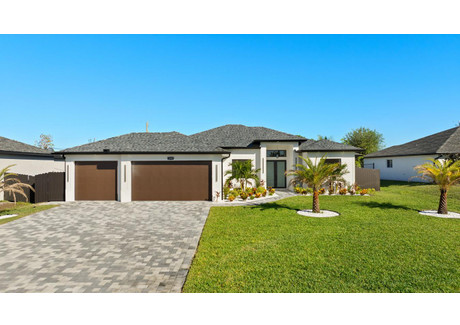 Dom na sprzedaż - 1221 SW 35th Terrace Cape Coral, Usa, 194,91 m², 729 900 USD (2 970 693 PLN), NET-102449185