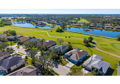 Dom na sprzedaż - 10643 OLD GROVE CIRCLE Bradenton, Usa, 175,96 m², 529 900 USD (2 156 693 PLN), NET-102904832