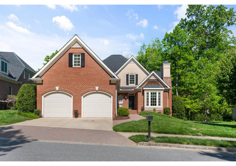 Dom na sprzedaż - 17 Hadley Park Court Greensboro, Usa, 266,17 m², 650 000 USD (2 561 000 PLN), NET-97302266