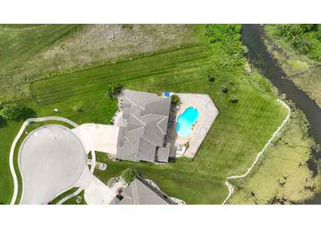 Dom na sprzedaż - 1304 Lakecrest Circle Raymore, Usa, 439,8 m², 995 000 USD (4 009 850 PLN), NET-98150332