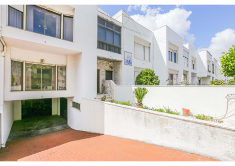 Dom na sprzedaż - Amadora, Portugalia, 190 m², 597 852 USD (2 421 301 PLN), NET-97854663