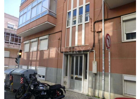 Mieszkanie na sprzedaż - Moscavide E Portela, Portugalia, 50 m², 191 697 USD (780 205 PLN), NET-96122946