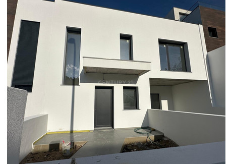 Dom na sprzedaż - Queluz E Belas, Portugalia, 207 m², 831 724 USD (3 385 118 PLN), NET-102624074