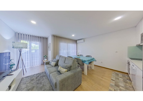 Mieszkanie na sprzedaż - Rio Tinto, Portugalia, 63 m², 208 360 USD (870 945 PLN), NET-97763225