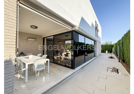 Dom do wynajęcia - Gandia, Hiszpania, 414 m², 4819 USD (19 709 PLN), NET-100734572