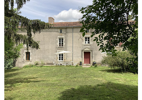 Dom na sprzedaż - Chantonnay, Francja, 190 m², 456 956 USD (1 873 521 PLN), NET-98831397