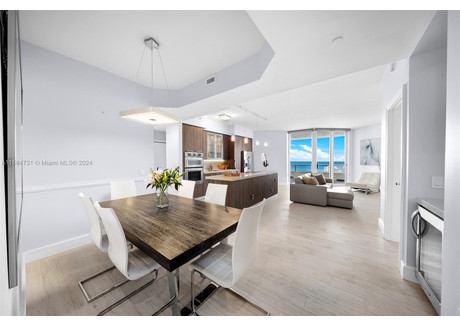 Mieszkanie na sprzedaż - 4775 Collins Ave, Unit PH Miami Beach, Usa, 148,64 m², 2 390 000 USD (9 607 800 PLN), NET-97428854