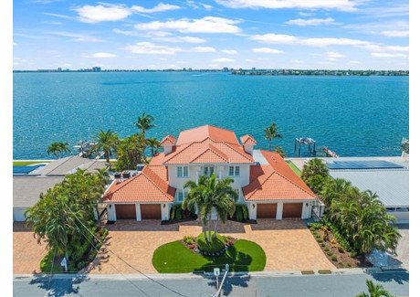 Dom na sprzedaż - 504 55th Avenue St Pete Beach, Usa, 477,34 m², 5 750 000 USD (22 022 500 PLN), NET-100839119