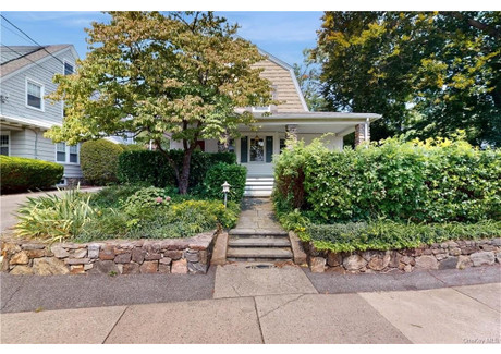 Dom na sprzedaż - 195 Larchmont Avenue Larchmont, Usa, 241,73 m², 2 350 000 USD (9 423 500 PLN), NET-100086024