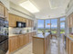 Mieszkanie na sprzedaż - 545 Sanctuary Drive, Unit B Longboat Key, Usa, 220,64 m², 2 195 000 USD (8 428 800 PLN), NET-100086157