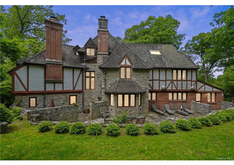 Dom na sprzedaż - 161 and 169 Croton Lake Road Katonah, Usa, 644,84 m², 7 495 000 USD (29 530 300 PLN), NET-97687194