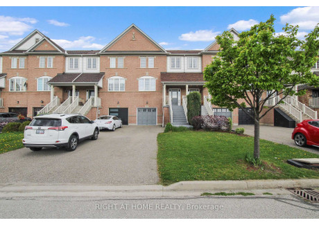 Dom na sprzedaż - 1199 Chapman Cres Milton, Kanada, 139,35 m², 730 408 USD (2 877 809 PLN), NET-97301571