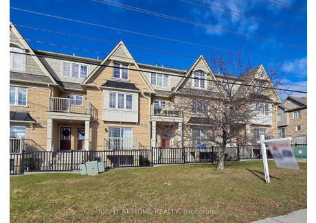 Dom na sprzedaż - 146 Kingston Rd W Ajax, Kanada, 83,61 m², 439 806 USD (1 732 835 PLN), NET-96706052