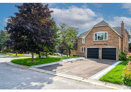 Dom na sprzedaż - 533 Braeburn Cres Pickering, Kanada, 278,71 m², 1 191 430 USD (4 563 176 PLN), NET-100311685